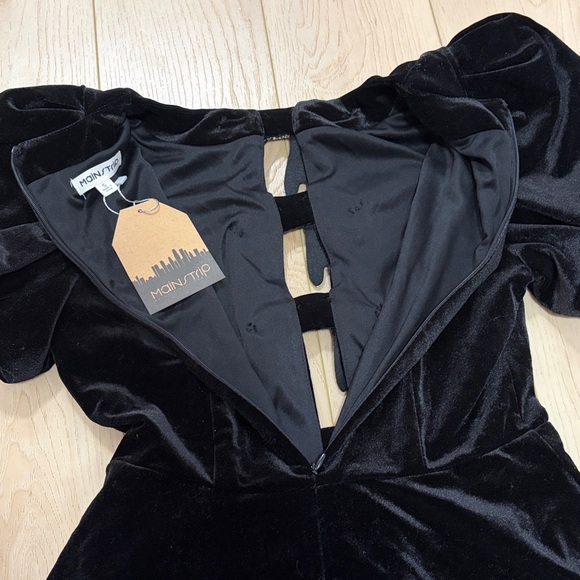 Mainstrip Bows and Velvet Minidress, Black, sz S (Junior’s) - Picture 5 of 14